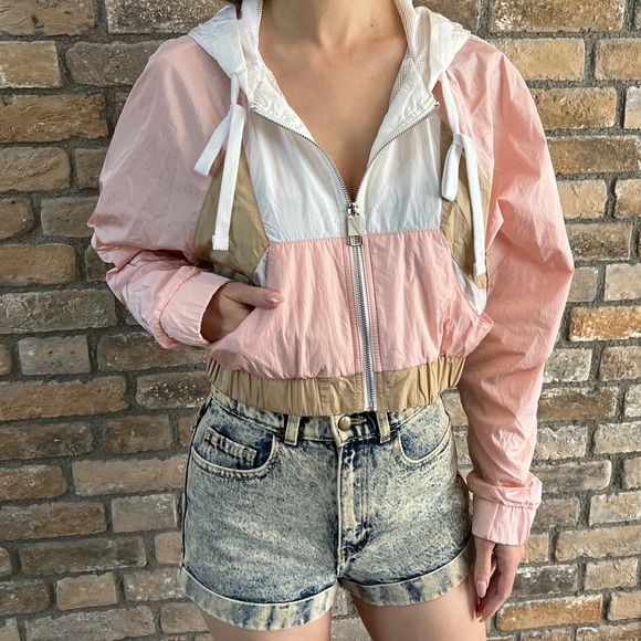 Hollister Jackets & Blazers - HOLLISTER Cropped Windbreaker